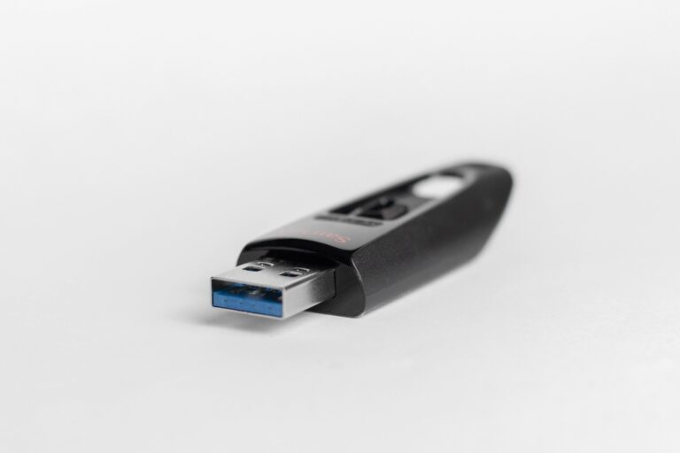 Is It Safe to Remove a Flashdrive Without “Ejecting” It?