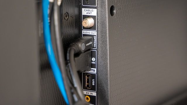 Why Do We Use HDMI to Transmit Video When Ethernet Cables Can Do the Same?